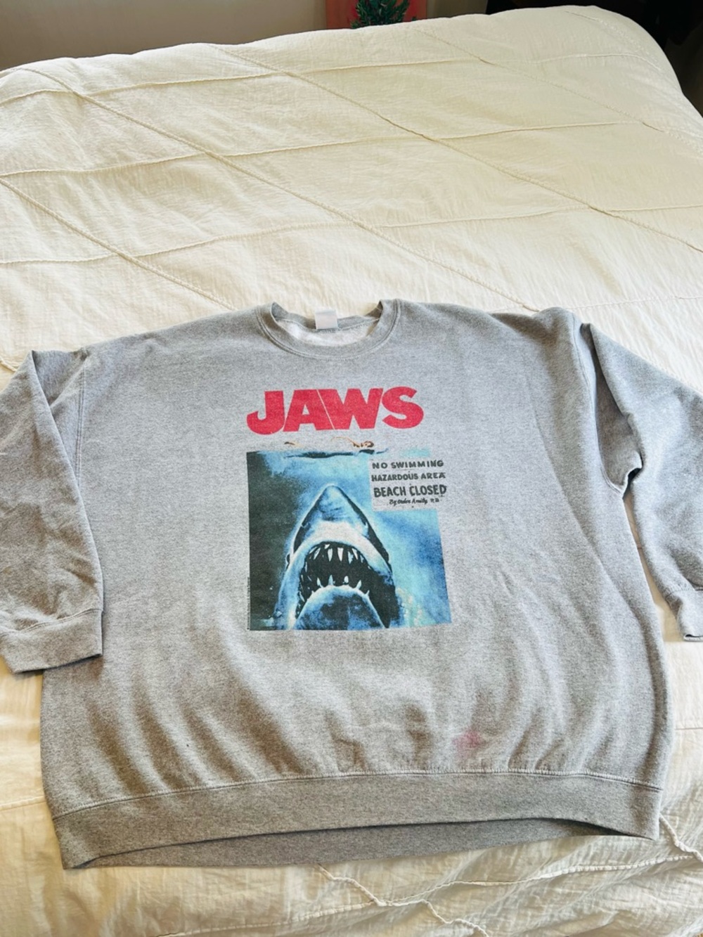 Junk Food Clothing JAWS Crewneck Sweatshirt - Gray with Red & Blue Graphic - Picture 3 of 9